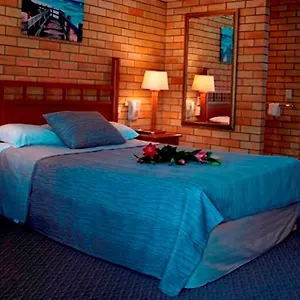 Airport 3* Pacific Paradise